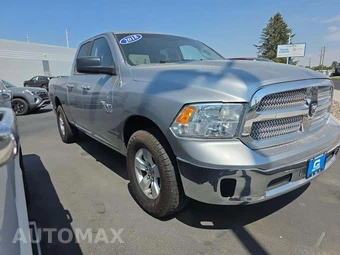 2018 Ram 1500 SLT Extended Cab Medium Bed - miniatura 4