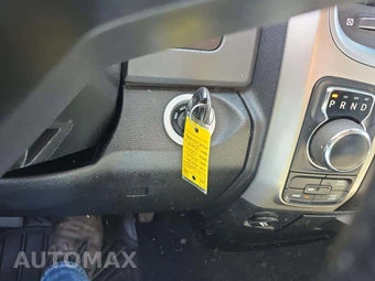 2018 Ram 1500 SLT Extended Cab Medium Bed - miniatura 8