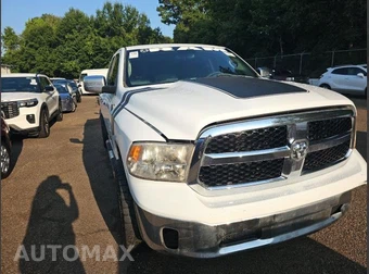 2018 Ram 1500 SLT Extended Cab Medium Bed – miniatura 2