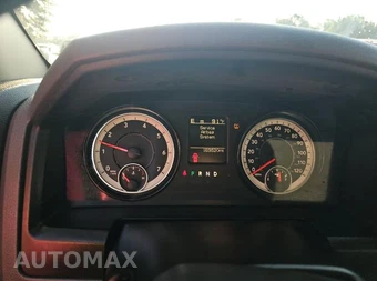 2018 Ram 1500 SLT Extended Cab Medium Bed – miniatura 8