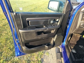 2018 Ram 1500 Sport Crew Cab Medium Bed - miniatura 9