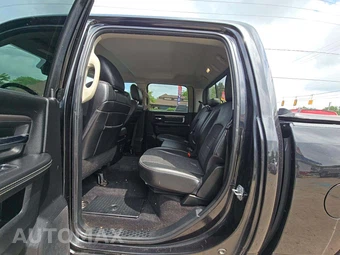 2018 Ram 1500 Sport Crew Cab Short Bed - miniatura 10