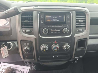 2018 Ram 1500 ST Extended Cab Medium Bed - miniatura 7