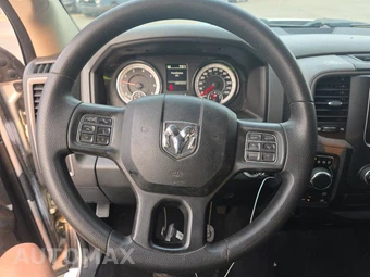 2018 Ram 1500 Tradesman Crew Cab Short Bed – miniatura 10