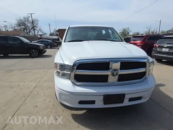 2018 Ram 1500 Tradesman Crew Cab Short Bed - miniatura 2