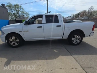 2018 Ram 1500 Tradesman Crew Cab Short Bed - miniatura 3
