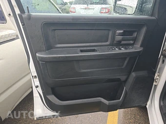 2018 Ram 1500 Tradesman Extended Cab Medium Bed – miniatura 9