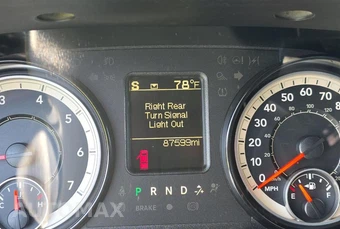 2018 Ram 1500 Tradesman Extended Cab Medium Bed - miniatura 17