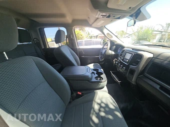 2018 Ram 1500 Tradesman Extended Cab Medium Bed – miniatura 8