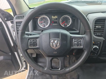 2018 Ram 1500 Tradesman Extended Cab Medium Bed – miniatura 10
