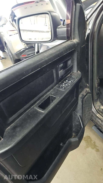 2018 Ram 1500 Tradesman Extended Cab Medium Bed – miniatura 23