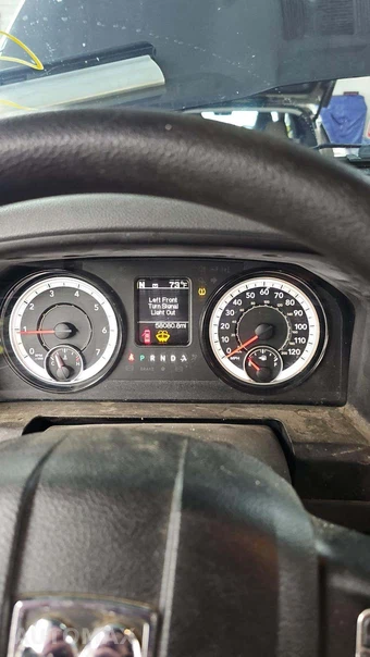 2018 Ram 1500 Tradesman Extended Cab Medium Bed – miniatura 35
