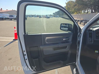 2018 Ram 1500 Tradesman Regular Cab Medium Bed – miniatura 9