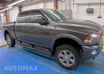 2018 Ram 2500 Big Horn Crew Cab Medium Bed - miniatura 3