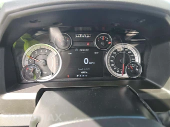 2018 Ram 2500 Big Horn Crew Cab Medium Bed - miniatura 9