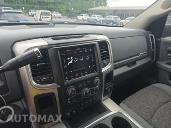 2018 Ram 2500 Big Horn Extended Crew Cab Medium Bed - miniatura 5