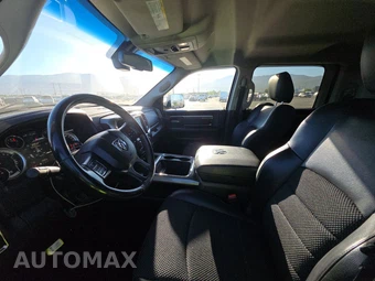 2018 Ram 2500 Big Horn Extended Crew Cab Medium Bed – miniatura 7