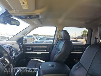 2018 Ram 2500 Laramie Crew Cab Long Bed - miniatura 18