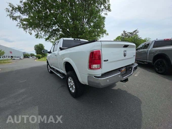 2018 Ram 2500 Laramie Crew Cab Medium Bed - miniatura 2