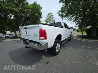 2018 Ram 2500 Laramie Crew Cab Medium Bed - miniatura 3