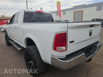 2018 Ram 2500 Laramie Crew Cab Medium Bed - miniatura 2