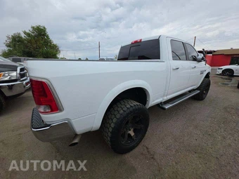 2018 Ram 2500 Laramie Crew Cab Medium Bed - miniatura 3