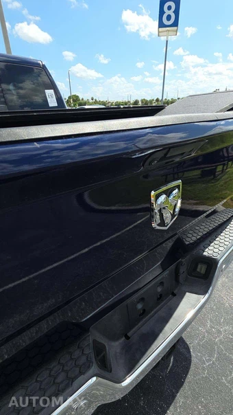 2018 Ram 2500 Laramie Crew Cab Medium Bed – miniatura 20