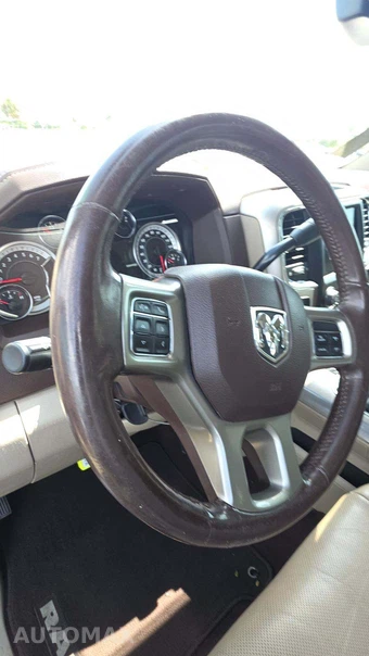 2018 Ram 2500 Laramie Crew Cab Medium Bed – miniatura 23
