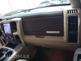 2018 Ram 2500 Laramie Crew Cab Medium Bed - miniatura 19