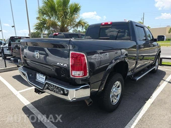 2018 Ram 2500 Laramie Crew Cab Medium Bed - miniatura 3