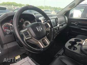 2018 Ram 2500 Laramie Crew Cab Medium Bed - miniatura 11