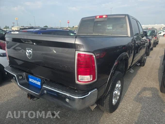 2018 Ram 2500 Laramie Crew Cab Medium Bed - miniatura 4