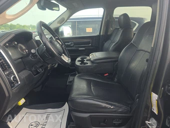 2018 Ram 2500 Laramie Crew Cab Medium Bed - miniatura 7