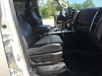 2018 Ram 2500 Laramie Crew Cab Medium Bed - miniatura 15