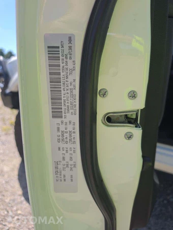 2018 Ram 2500 Laramie Crew Cab Medium Bed - miniatura 2