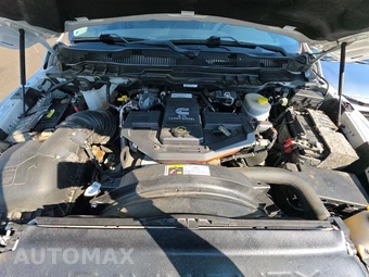 2018 Ram 2500 Laramie Crew Cab Medium Bed - miniatura 15
