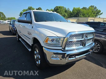 2018 Ram 2500 Laramie Crew Cab Medium Bed - miniatura 3