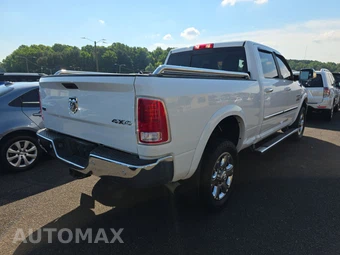 2018 Ram 2500 Laramie Crew Cab Medium Bed - miniatura 4
