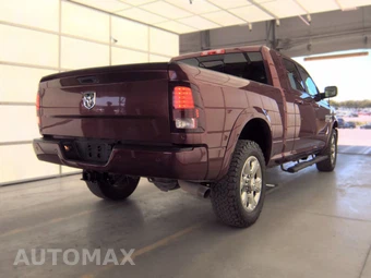 2018 Ram 2500 Laramie Extended Crew Cab Medium Bed - miniatura 4