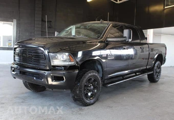 2018 Ram 2500 Laramie Extended Crew Cab Medium Bed - miniatura 2