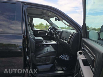 2018 Ram 2500 Laramie Extended Crew Cab Medium Bed - miniatura 18
