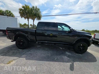 2018 Ram 2500 Laramie Extended Crew Cab Medium Bed - miniatura 4
