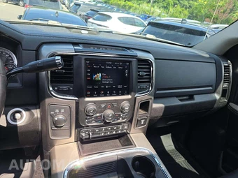 2018 Ram 2500 Laramie Extended Crew Cab Medium Bed – miniatura 10