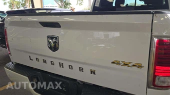 2018 Ram 2500 Laramie Longhorn Crew Cab Medium Bed - miniatura 30
