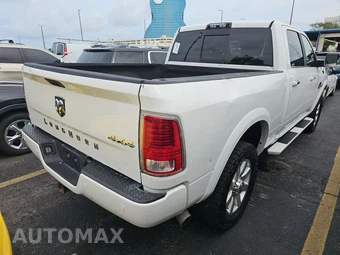 2018 Ram 2500 Laramie Longhorn Crew Cab Medium Bed - miniatura 4
