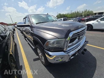 2018 Ram 2500 Laramie Longhorn Crew Cab Medium Bed - miniatura 3