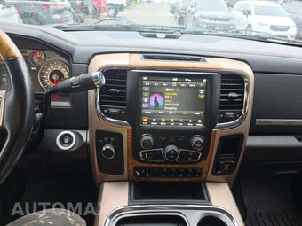 2018 Ram 2500 Laramie Longhorn Crew Cab Medium Bed - miniatura 10