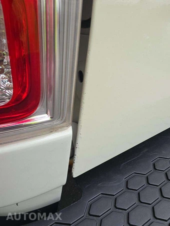2018 Ram 2500 Laramie Longhorn Crew Cab Medium Bed - miniatura 21