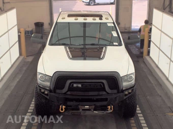 2018 Ram 2500 Power Wagon Crew Cab Medium Bed - miniatura 2