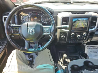 2018 Ram 2500 Power Wagon Crew Cab Medium Bed - miniatura 10